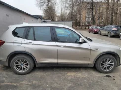 BMW X3. F25 ����