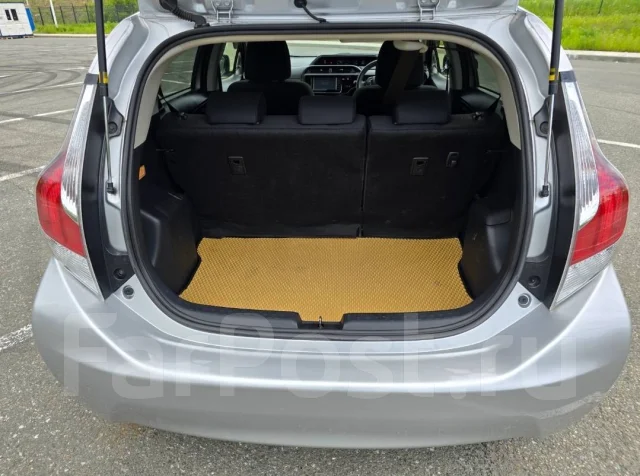 Toyota Aqua. �������, ��������, 1.5 (74��.�.), ������, 99 000����. �� ����