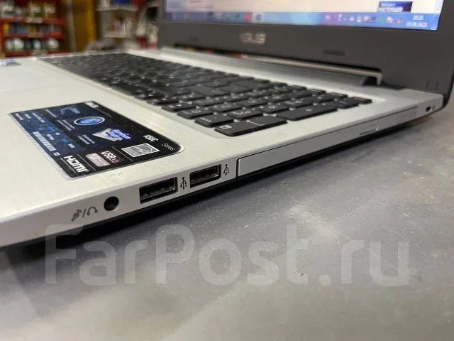 Asus K56C. 21", 1,8����, ��� 4 ��, ���� 500���, WiFi: 1, Bluetooth: 1, ����������� �� 3��. ����