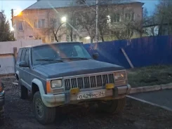 Jeep Cherokee ����