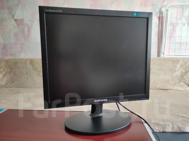 Samsung. 17", ���������� �� (LCD, LED, QLED) ����