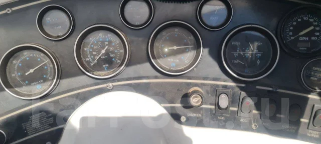 Larson. 1990 ���, ����� 9,3��., ��������� ������������, 520��.�., ������ ����