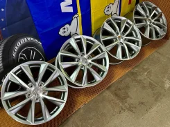 Infiniti. 7.5x17", 5x114.3, ET45 ����