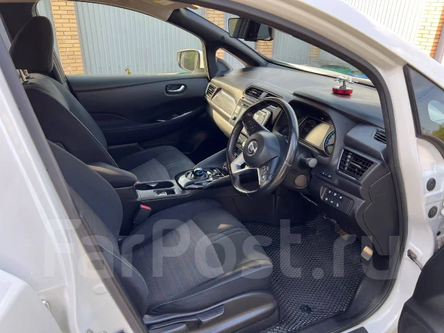 Nissan Leaf. ��������, ��������, �������������, 56 000����. �� ����