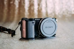 Sony Alpha NEX-5T. 15 - 19.9 �� ����
