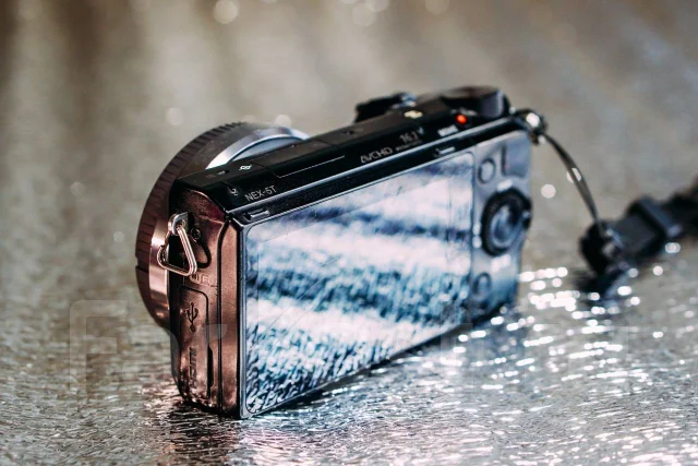 Sony Alpha NEX-5T. 15 - 19.9 �� ����