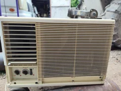 Hitachi. 22��&sup2; ����