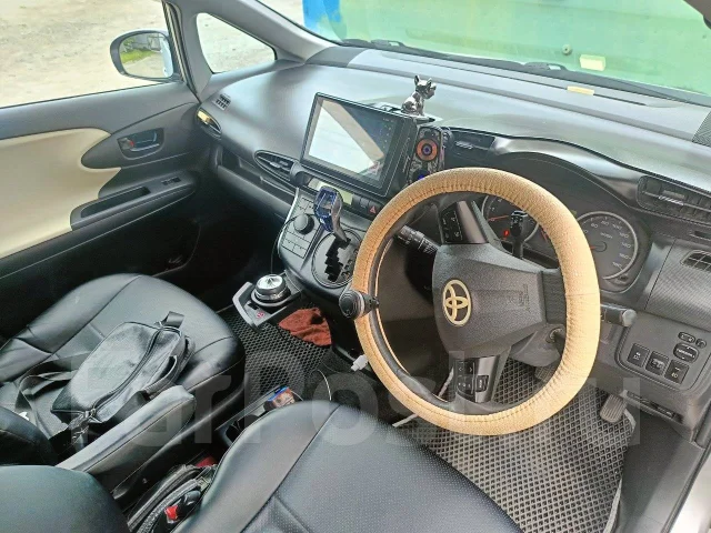 Toyota Wish. ��������, 4wd, 1.8 (125��.�.), ������, 195 000����. �� ����