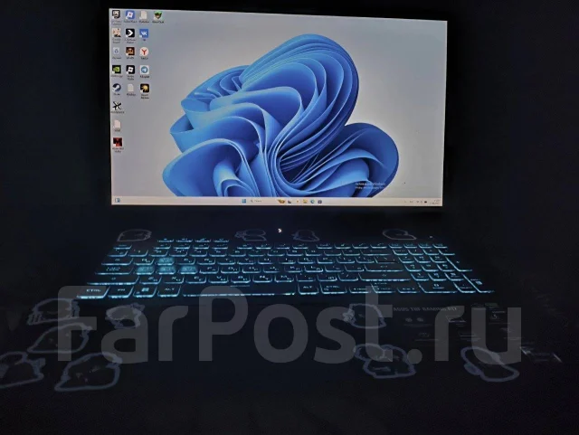 Asus A. 16.4", 144����, ��� 16 ��, ���� 512���, WiFi: 1, Bluetooth: 1, ����������� �� 4��. ����