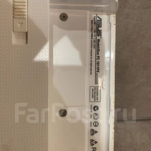 Asus. WiFi: 1, Bluetooth: 1 ����