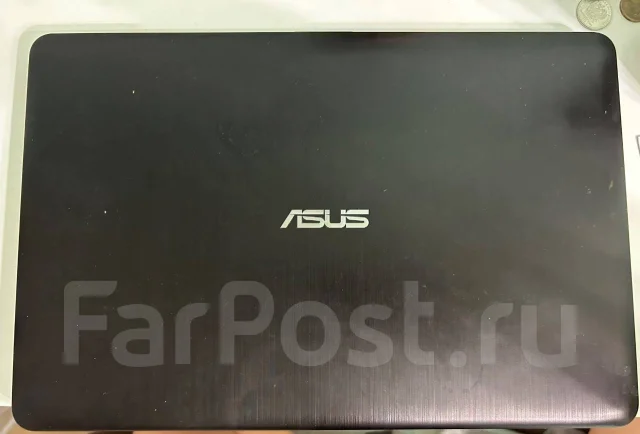 Asus X540S. 15.6", 1,6����, ��� 4 ��, ���� 128���, WiFi: 1, Bluetooth: 1, ����������� �� 2��. ����