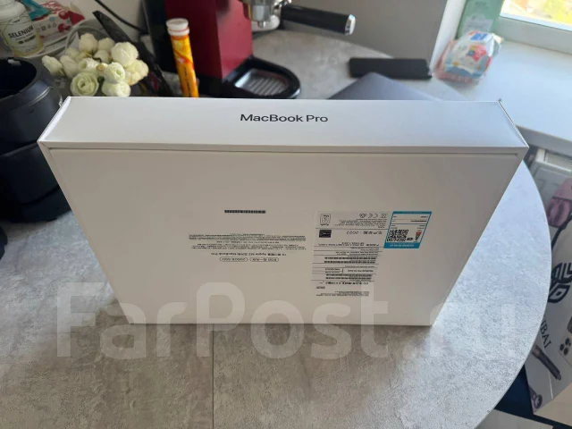 Apple MacBook Pro 13 2022 MNEH3. 13.3", ��� 8 ��, ���� 256���, WiFi: 1, Bluetooth: 1 ����
