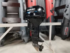 Suzuki. 40��.�., 2-�������, ����������, ���� S (381 ��) ����