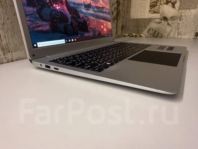 DEXP. 15.6", 1,1����, ��� 8 ��, ���� 128���, WiFi: 1, Bluetooth: 1, ����������� �� 4��. ����