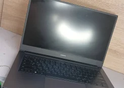 Honor MagicBook X 14. 14", 3����, ��� 256 �� � ������, ���� 237���, WiFi: 1, Bluetooth: 1 ����