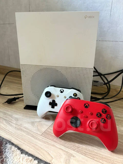 Microsoft Xbox One S ����