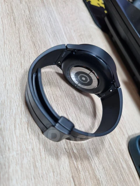 Samsung Galaxy Watch5 Pro. GPS, NFC, IP68 ����