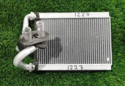 �������� ����� Toyota RAUM NCZ20 1NZFE 8845052111 ����