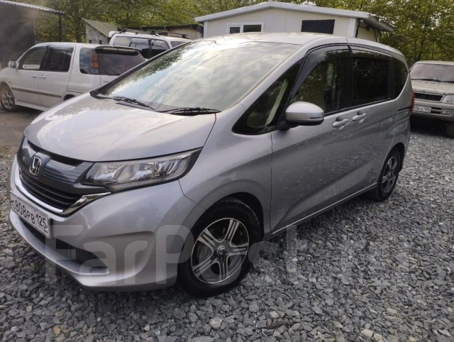 Honda Freed+. �������, ��������, ������, 110����. �� ����