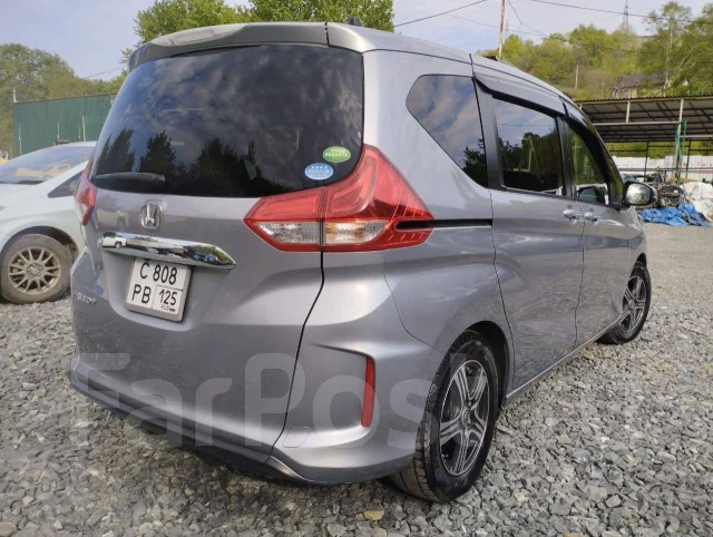 Honda Freed+. �������, ��������, ������, 110����. �� ����