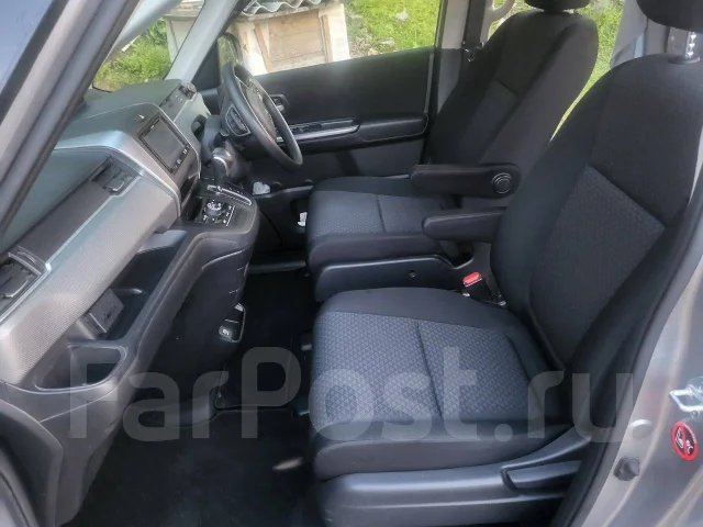 Honda Freed+. �������, ��������, ������, 110����. �� ����
