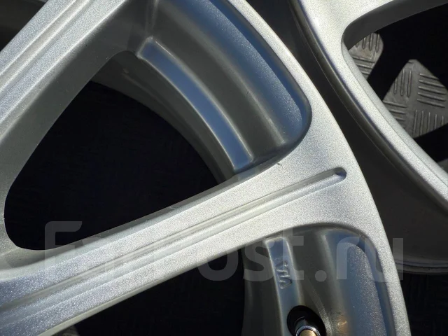 Bridgestone Vaggio. 7.0x17", 5x114.3, ET38, �� 73���. ����