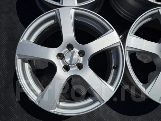 Violento. 7.0x17", 5x100, ET48, �� 73���. ����