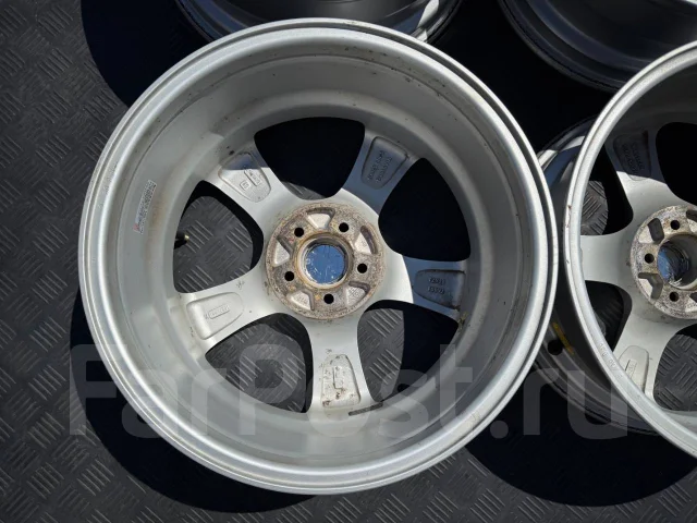 Violento. 7.0x17", 5x100, ET48, �� 73���. ����