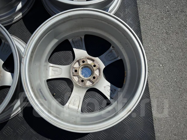 Violento. 7.0x17", 5x100, ET48, �� 73���. ����