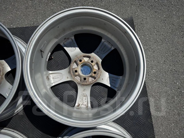 Violento. 7.0x17", 5x100, ET48, �� 73���. ����
