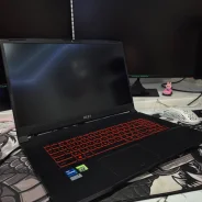 MSI Katana GF76 12UC. 17.3", 2,3����, ��� 16 ��, ���� 512���, WiFi, Bluetooth, ����������� �� 5��. ����