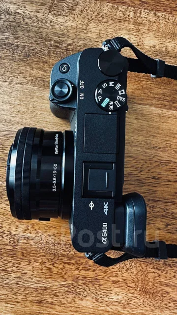 Sony Alpha ILCE-6400 ����