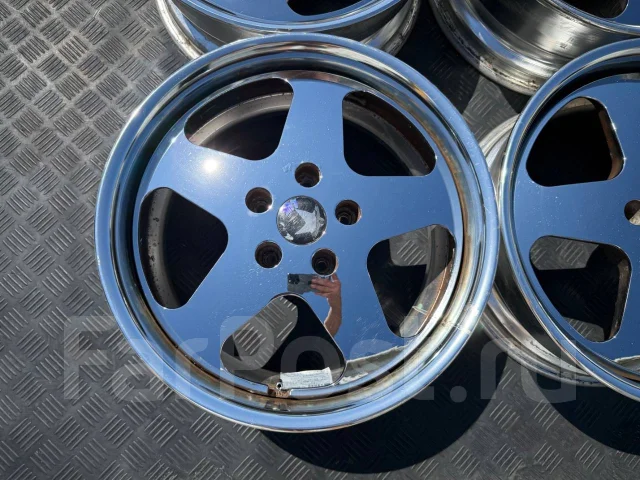 Lucky Star. 7.0x17", 5x114.3, ET35, �� 73���. ����