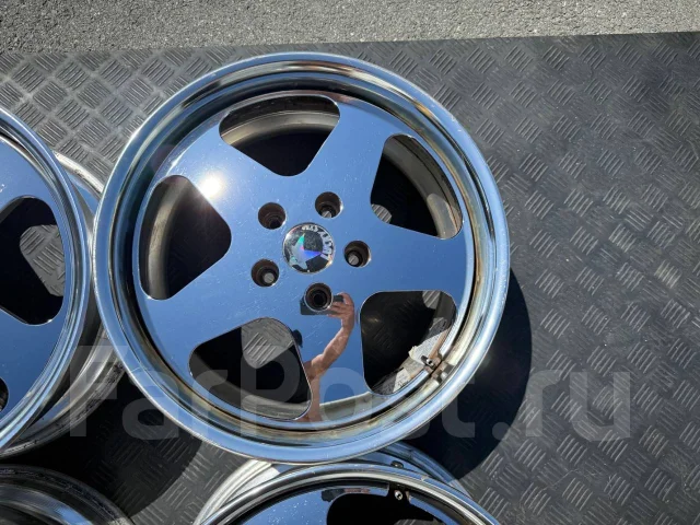 Lucky Star. 7.0x17", 5x114.3, ET35, �� 73���. ����