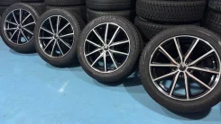 MOMO Reds Drone. 7.0x18", 5x114.3, ET48 ����
