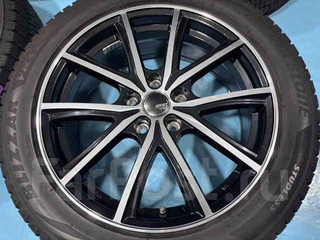 MOMO Reds Drone. 7.0x18", 5x114.3, ET48 ����