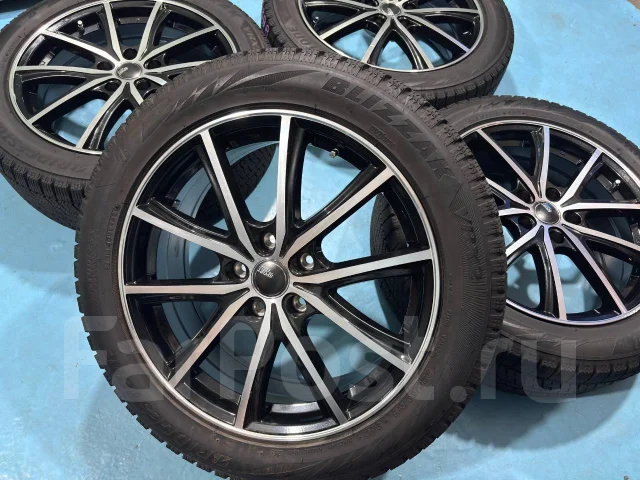 MOMO Reds Drone. 7.0x18", 5x114.3, ET48 ����