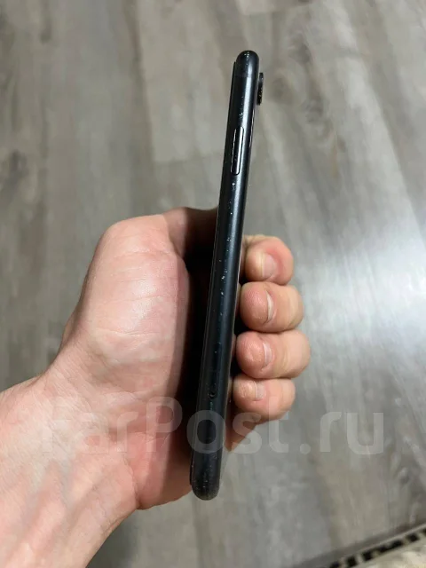 Apple iPhone Xr. �/�, 64 ��, ������, 3G, 4G LTE, NFC ����