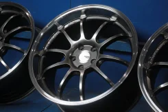 Advan Racing RZ-DF. 8.5/9.5x19", 5x112, ET45/50, �� 66,6���. ����