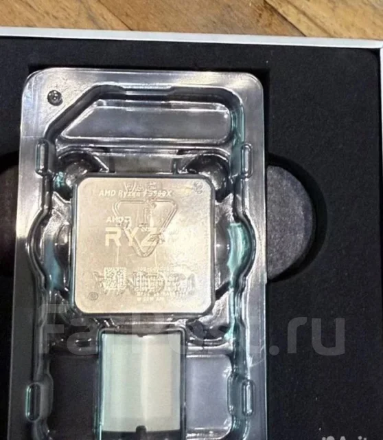 AMD Ryzen 9 3900X ����