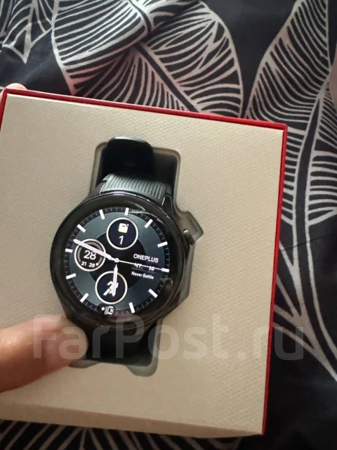 OnePlus Watch 2 ����