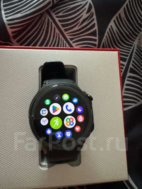 OnePlus Watch 2 ����