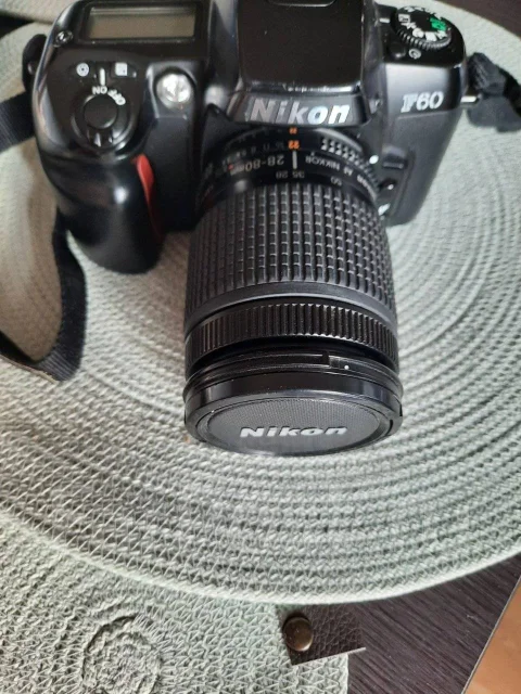 Nikon F ����