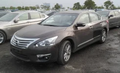 Nissan Teana ����