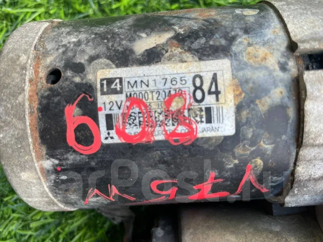 ������� Mitsubishi Pajero MN176584 ����