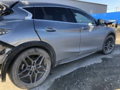 Infiniti Q30. M270DE20AL ����