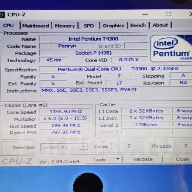Asus P50IJ. 15.6", 2,1����, ��� 2048 ��, ���� 250���, WiFi: 1, Bluetooth: 1 ����