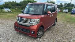 Honda N-BOX.   