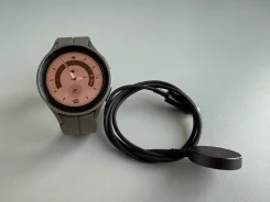Samsung Galaxy Watch5 Pro. GPS, NFC, IP68 ����