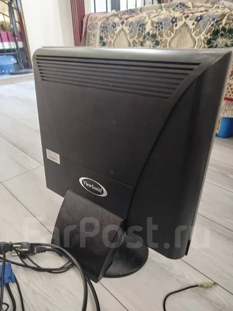 ViewSonic. 17", ���������� ��� (CRT) ����